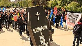 Illustration - interdire les licenciements !