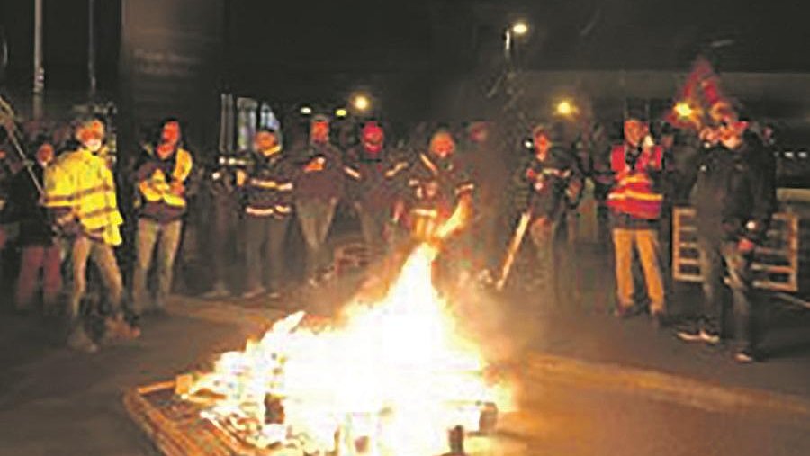 Illustration - des facteurs fiers de leur lutte