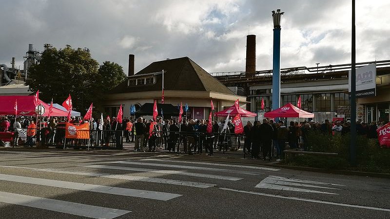 Illustration - une journée de grève massive